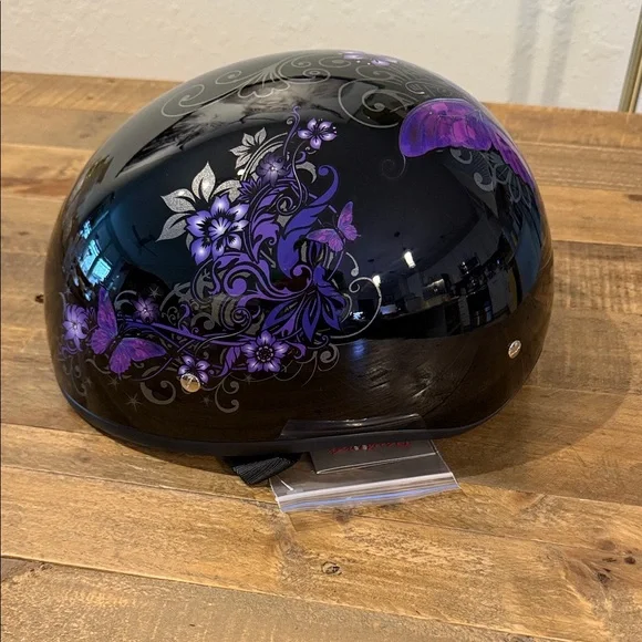 Daytona Helmets Half Skull Cap Motorcycle Helmet – DOT Approved - Picture 3 of 9